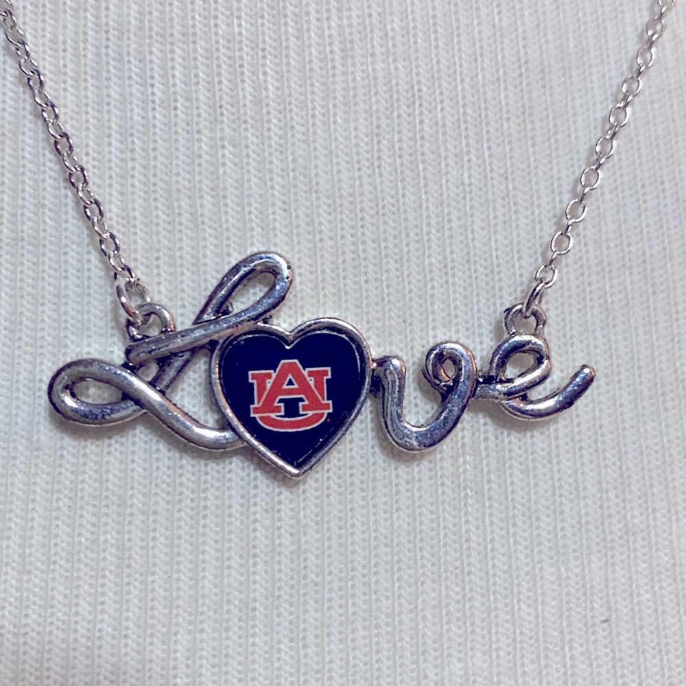 University auburn silver necklace 18 inch chain